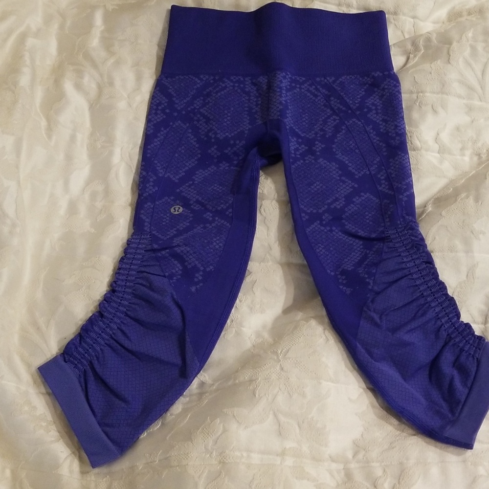 Woman's Lululemon Purple Leggings XS